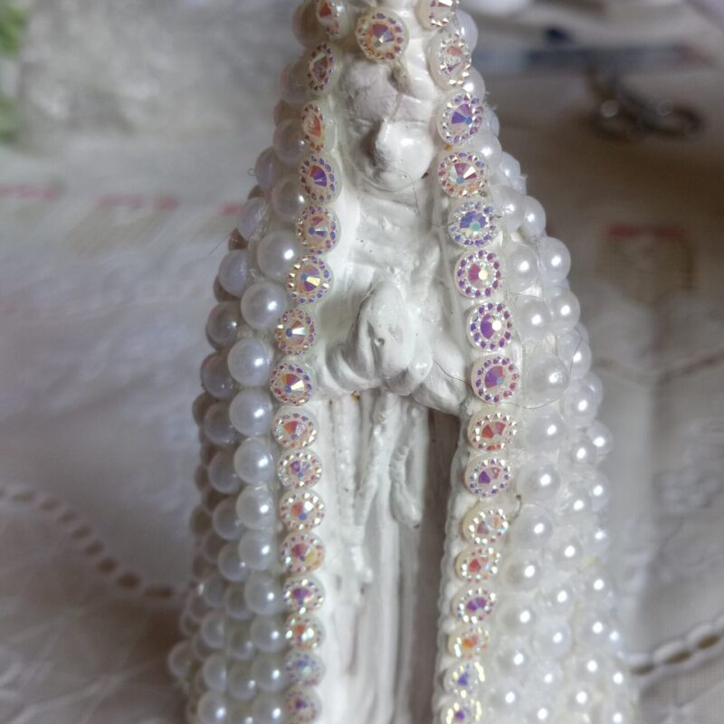 Nossa Senhora Aparecida com Pérolas