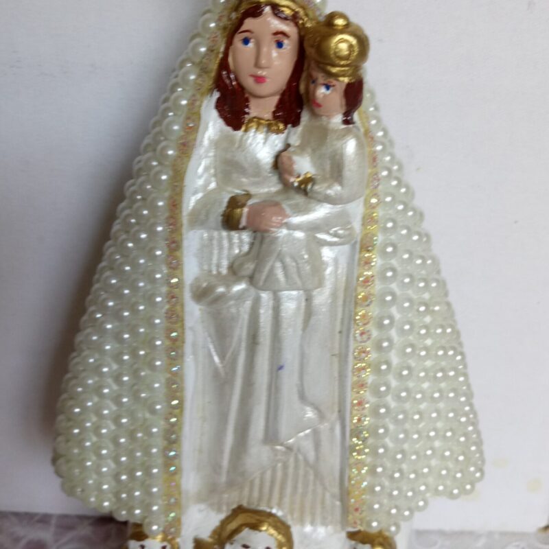 Nossa Senhora de Nazaré com Pérolas